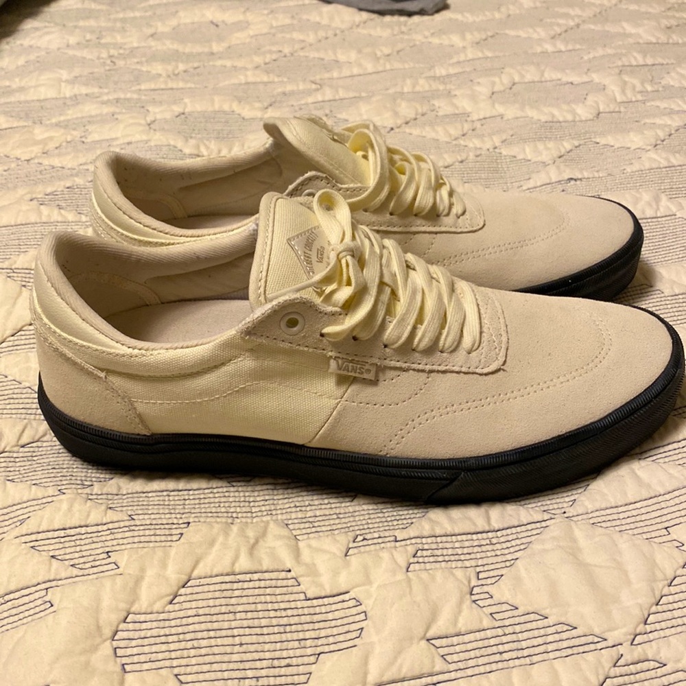 Mens Van’s cream colored sneakers